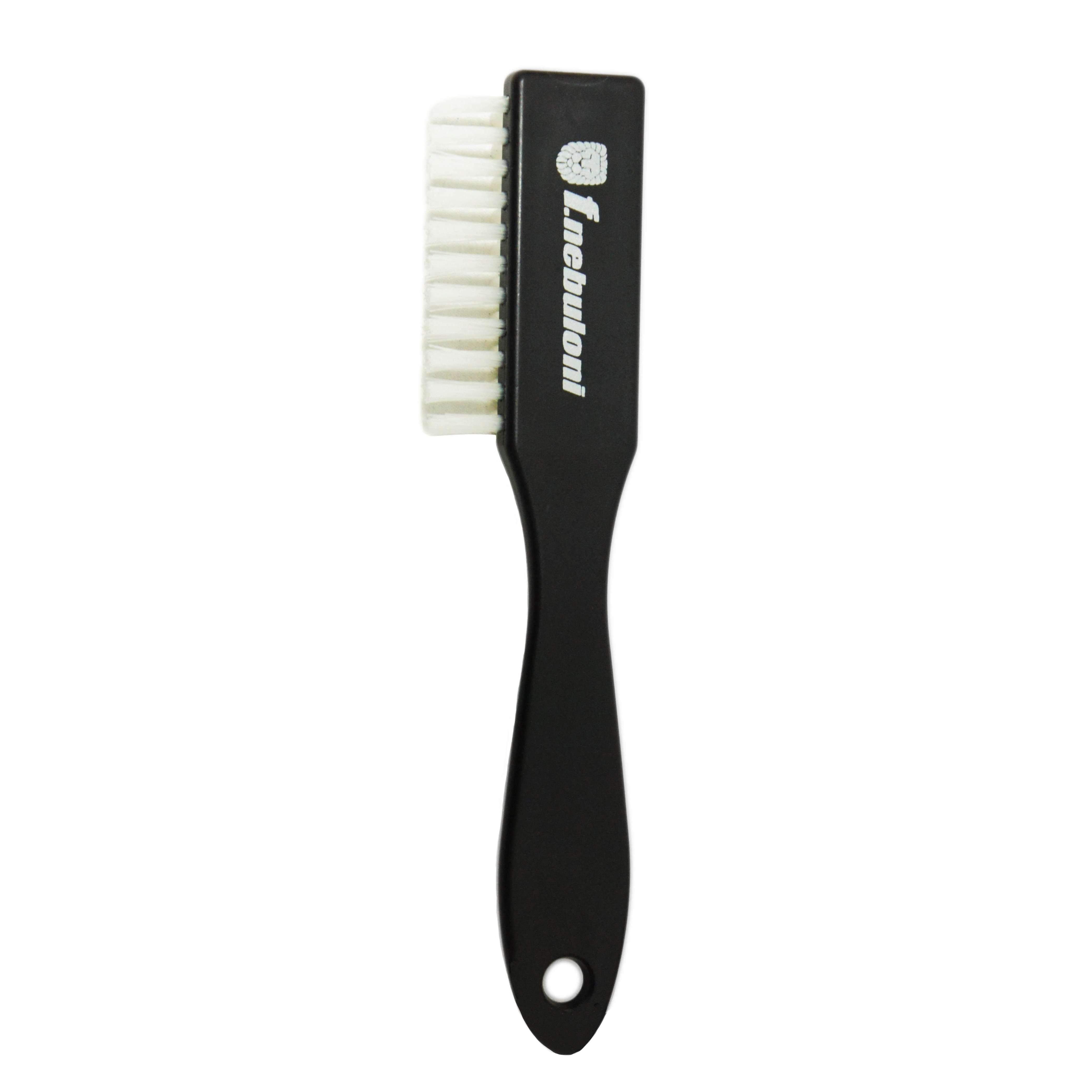 Cepillo limpiador para calzado